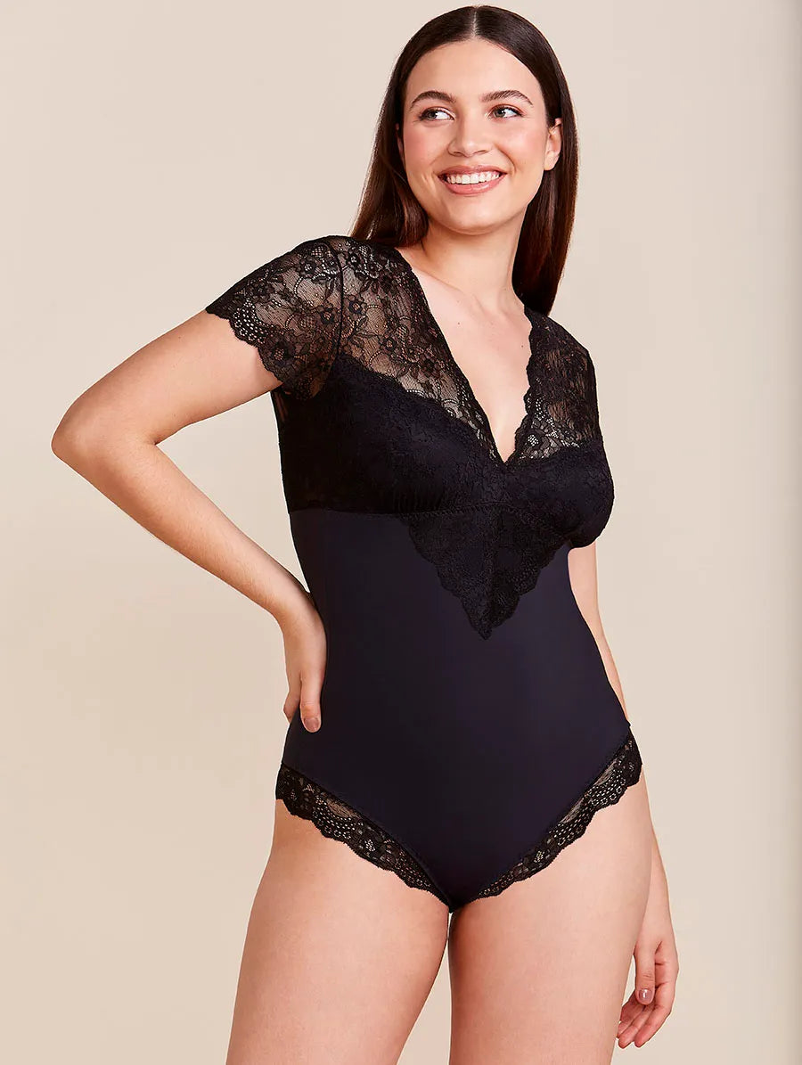 Body-shaping bodysuit with lace combination