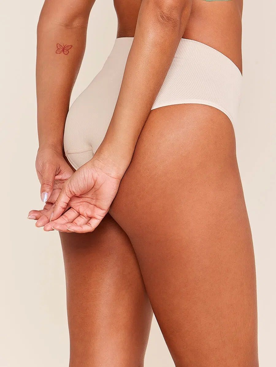 Microfiber underwear with wide sides