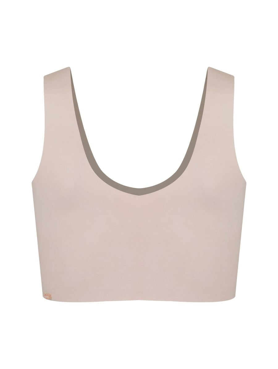 Seamless microfiber top with padding